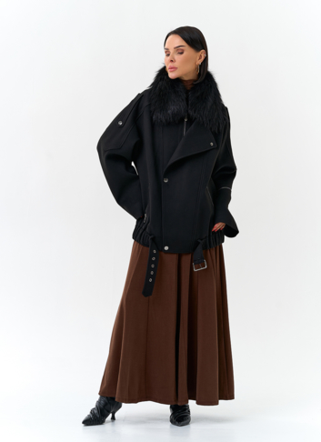 Женское укороченное пальто с отделкой из меха лисы