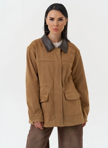 Женская парка из эко замши бежевого цвета