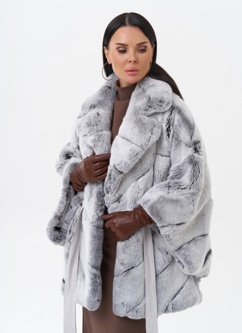 Шуба из меха кролика с английским воротником 