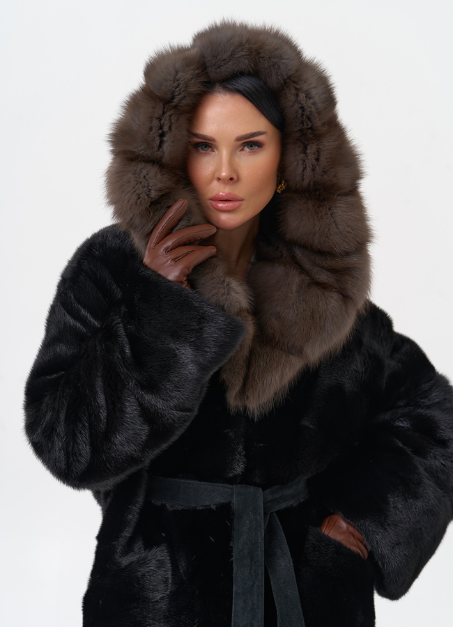 Норковая шуба с капюшоном из меха куницы модель № 26640 в кредит