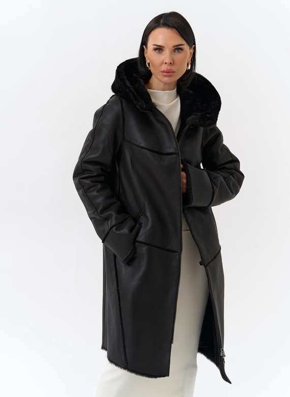 Женская натуральная дубленка с капюшоном