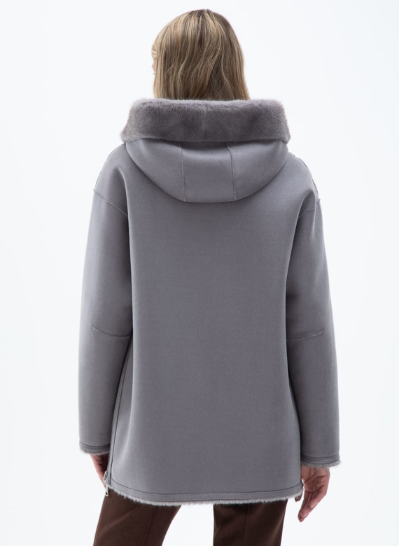 Женская двухсторонняя дубленка из эко кожи с капюшоном