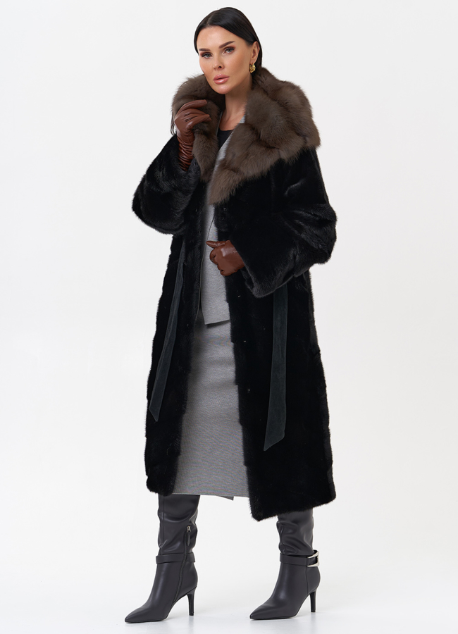 Норковая шуба с капюшоном из меха куницы модель № 26640 универмаг малина