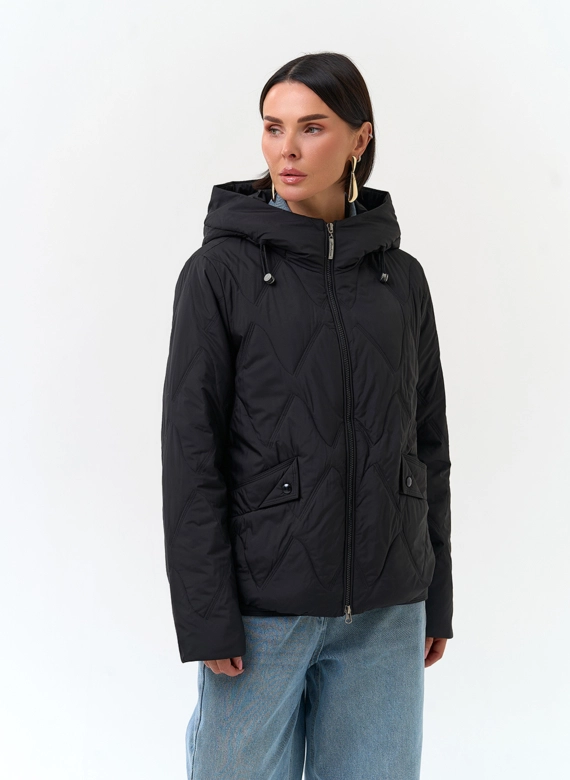 Женская куртка с капюшоном