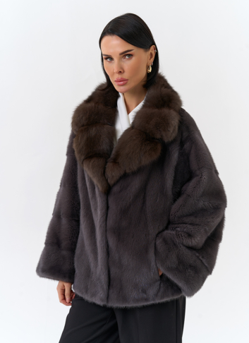 Куртка из меха норки с английским воротником из меха куницы