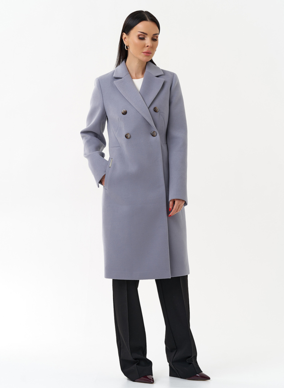 Женское двубортное пальто с поясом