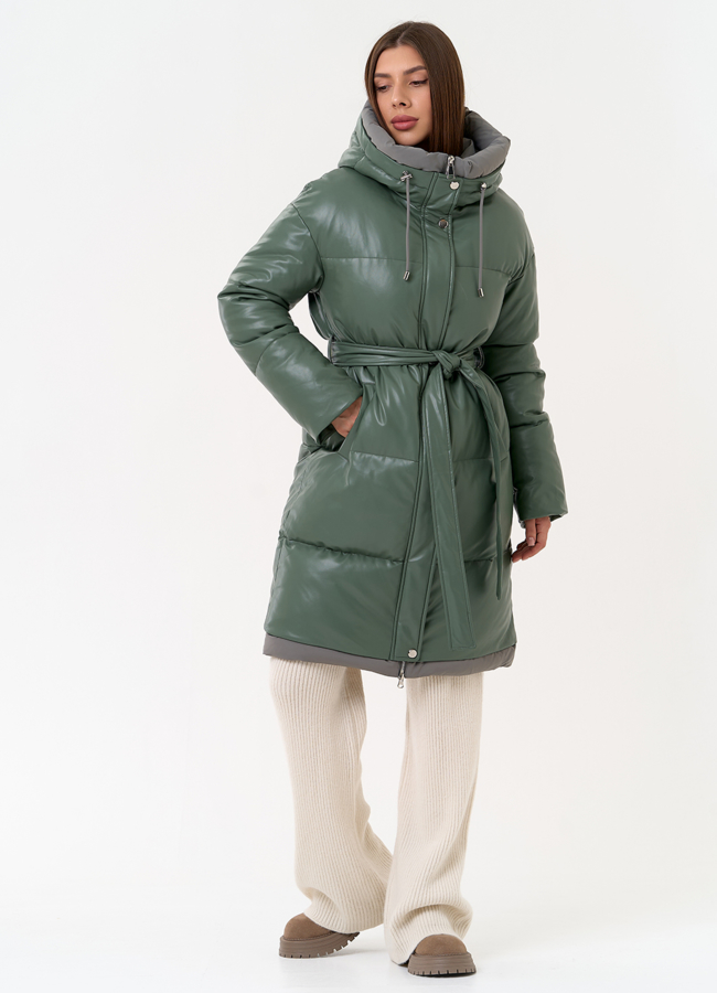 Женский пуховик из эко кожи с капюшоном модель № 30729 в кредит