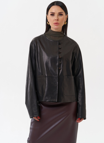 Кожаная куртка на пуговицах