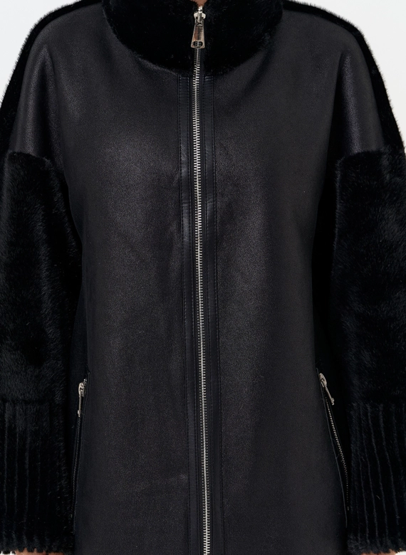 Женская двухсторонняя дубленка из эко замши с воротником стойкой