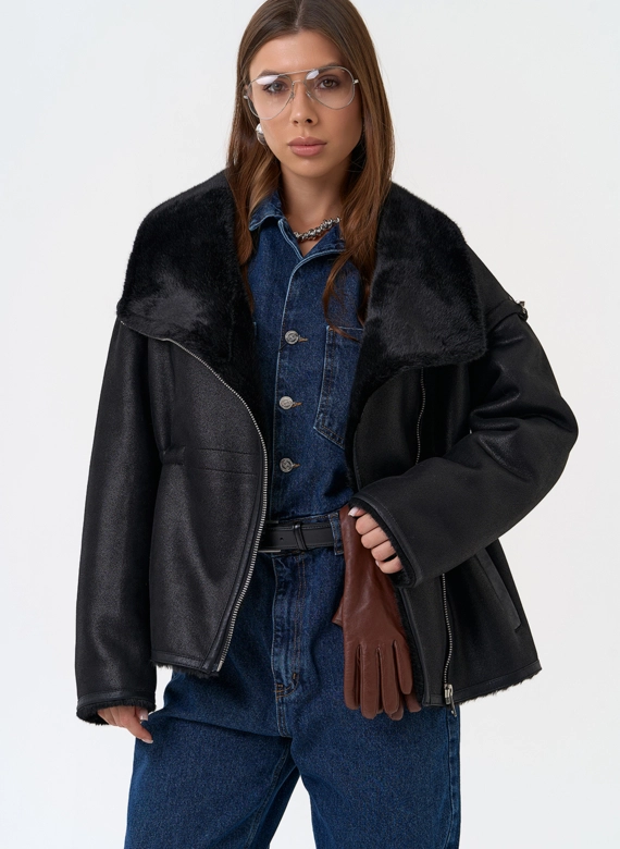 Женская дубленка из эко замши в черном цвете