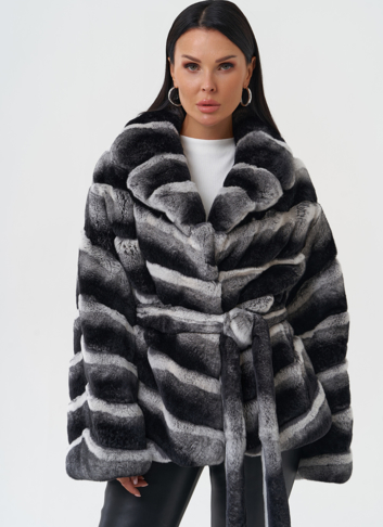 Женская шуба из меха кролика Женская шуба из меха кролика