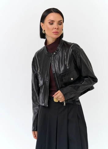 Куртка из натуральной кожи с декоративными молниями фото