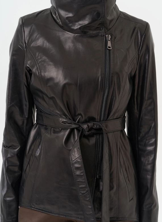 Удлиненная куртка из натуральной кожи с поясом