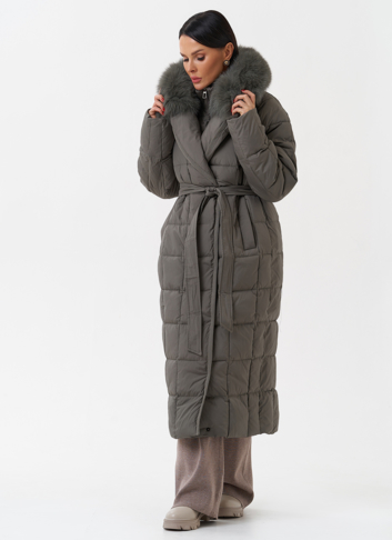 Женский пуховик с английским воротником