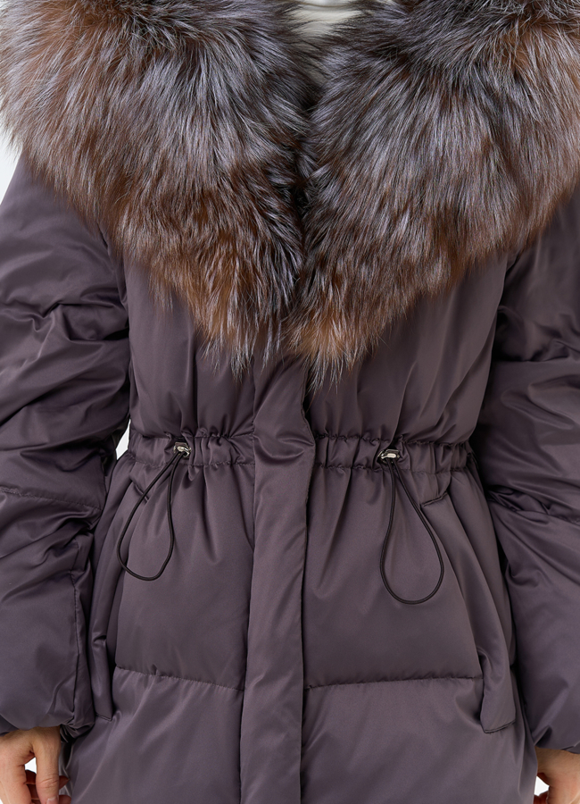 Женский пуховик с капюшоном из меха блюфрост модель № 32099 универмаг малина