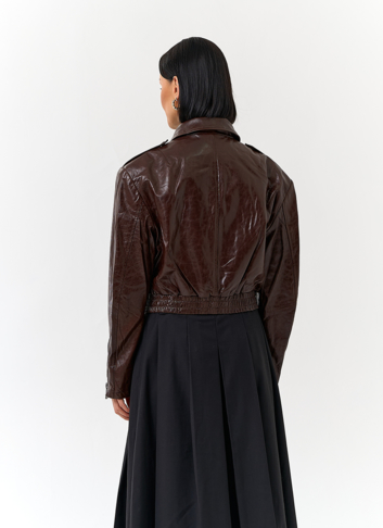 Короткая куртка из натуральной кожи