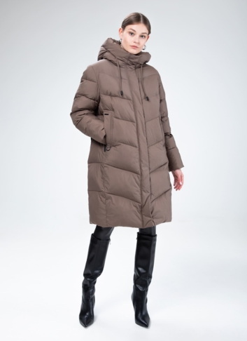 Женский пуховик с капюшоном 