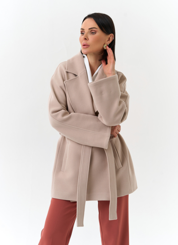 Женское укороченное пальто с английским воротником